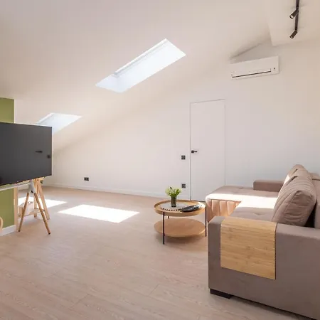 New Flat With Free Underground Parking And Air Conditioning Appartement