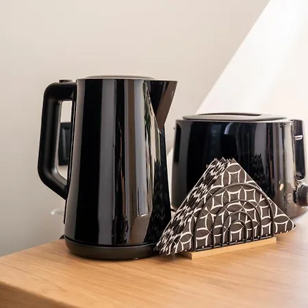 New Flat With Free Underground Parking And Air Conditioning