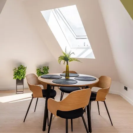 New Flat With Free Underground Parking And Air Conditioning *