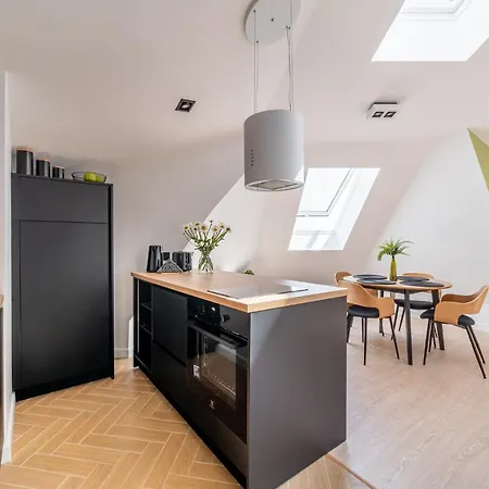 New Flat With Free Underground Parking And Air Conditioning Appartement Riga